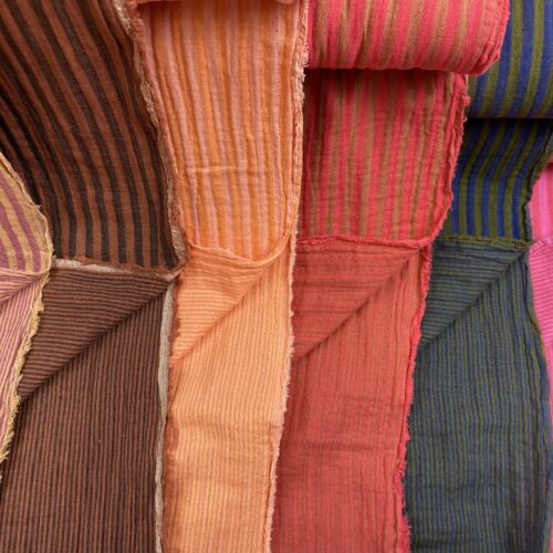 doubleface musselin stoff in weicher, doppellagiger baumwollqualität mit 2 seiten