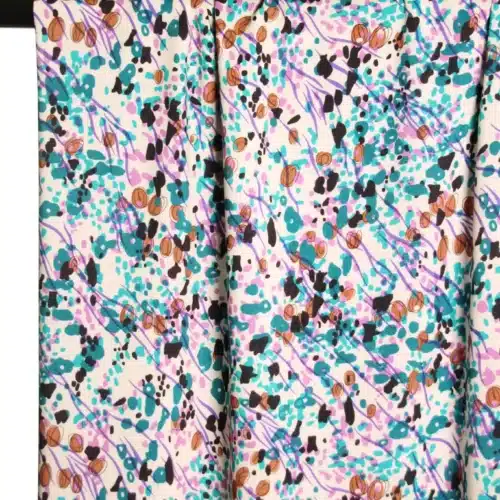 Atelier Jupe: "Off-white viscose with small paint print" ***Reststück 1,15m***