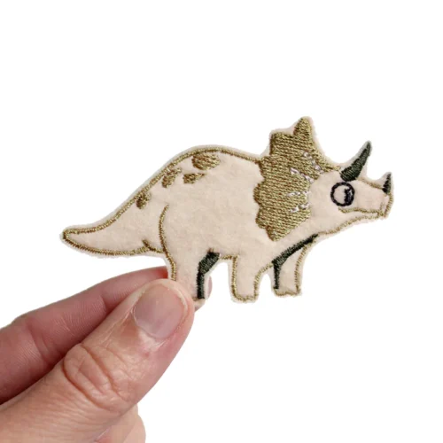 Halfbird: Aufnäher Triceratops von Anna Katharina Jansen