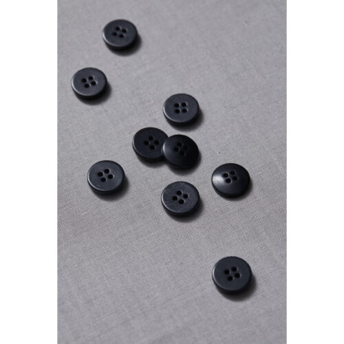 Meet Milk: Plain Corozo Button Dark Navy 11 mm