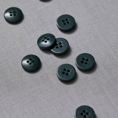Meet Milk: Plain Corozo Button Emerald 15 mm