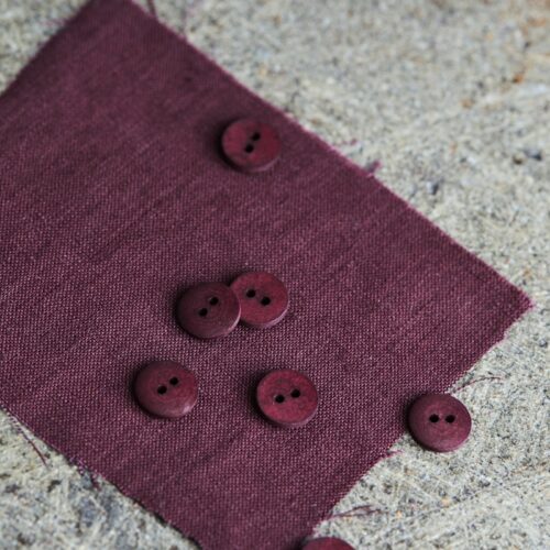 Mind the Maker: Curb Cotton Button Grape 11 mm