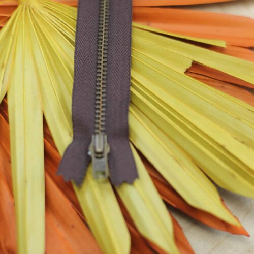 YKK: Metall-Reißverschluss "Farbe Braun 570" 8-20cm