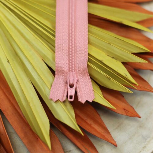 YKK: Reißverschluss "Farbe Lachs 813" 12-40cm