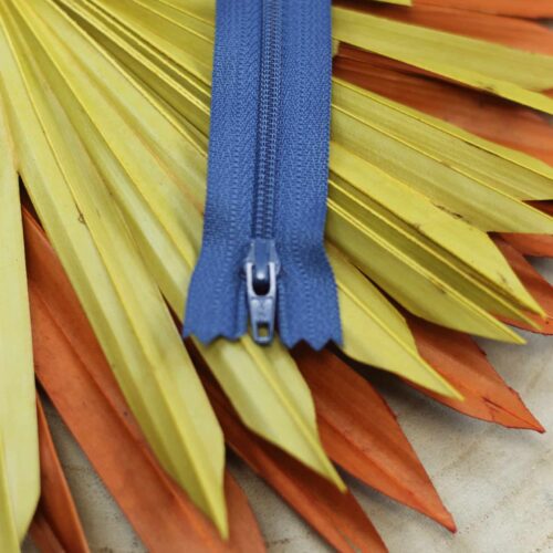 YKK: Reißverschluss "Farbe Jeansblau 839" 12-40cm