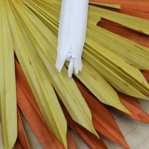 YKK: Reißverschluss nahtverdeckt "Farbe Weiß 501" 22-60cm