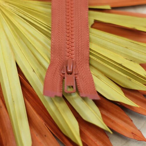 YKK: Reißverschluss teilbar "Farbe Terra 850" 25-80cm