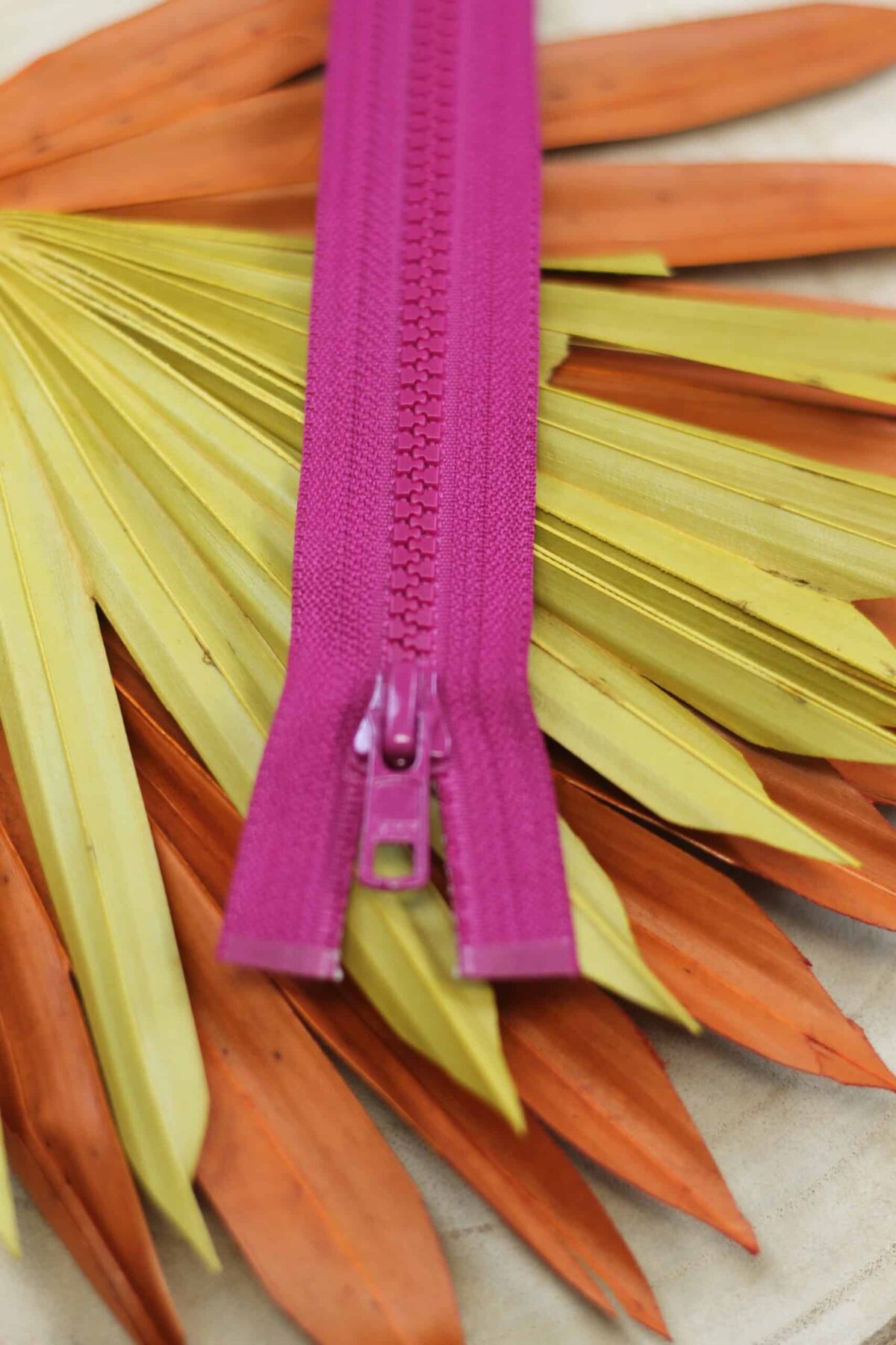 YKK: Reißverschluss teilbar "Farbe Fuchsia 853" 25-80cm