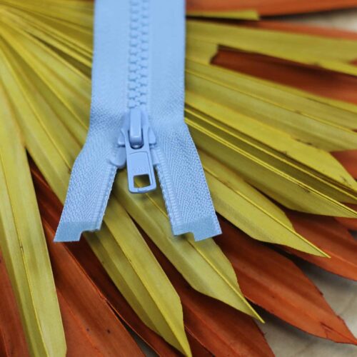 YKK: Reißverschluss teilbar "Farbe Hellblau 546" 25-80cm