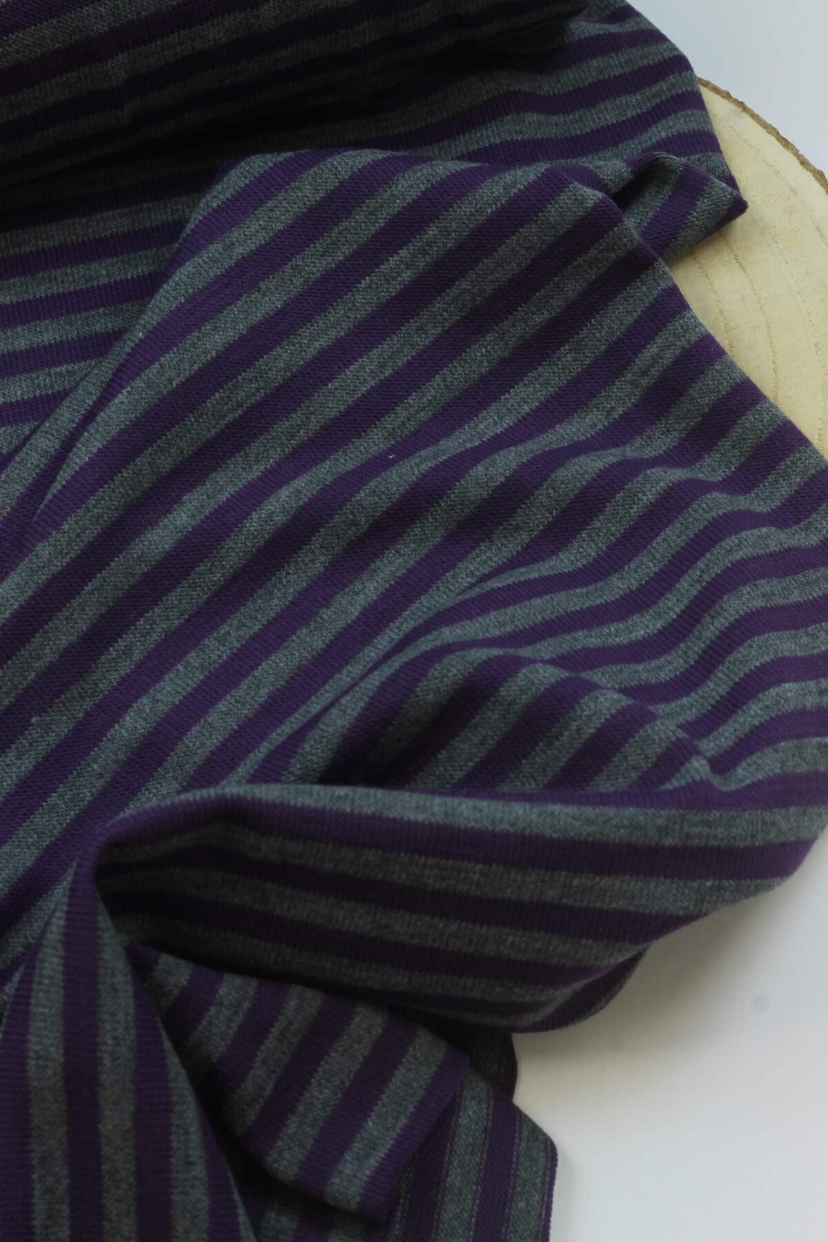 Strickstoff Streifen Lila/Anthrazig