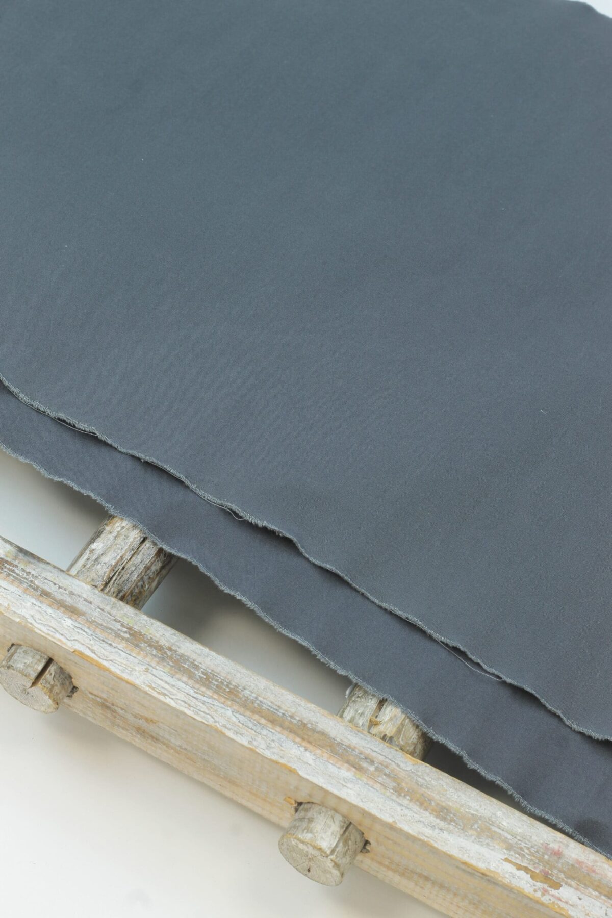 Dry Oilskin: Gewachste Baumwolle Matt Grau PFC  frei