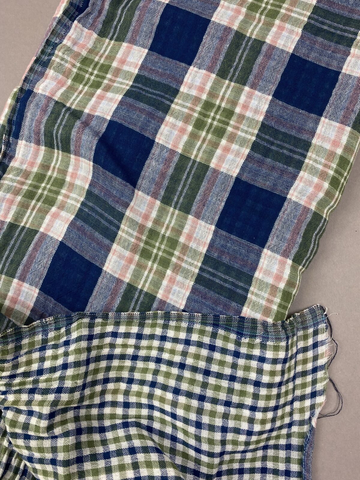 Double Gauze Musselin: Doublesided Check "Navy/Green/Rose" ***Reststück 1,35m***