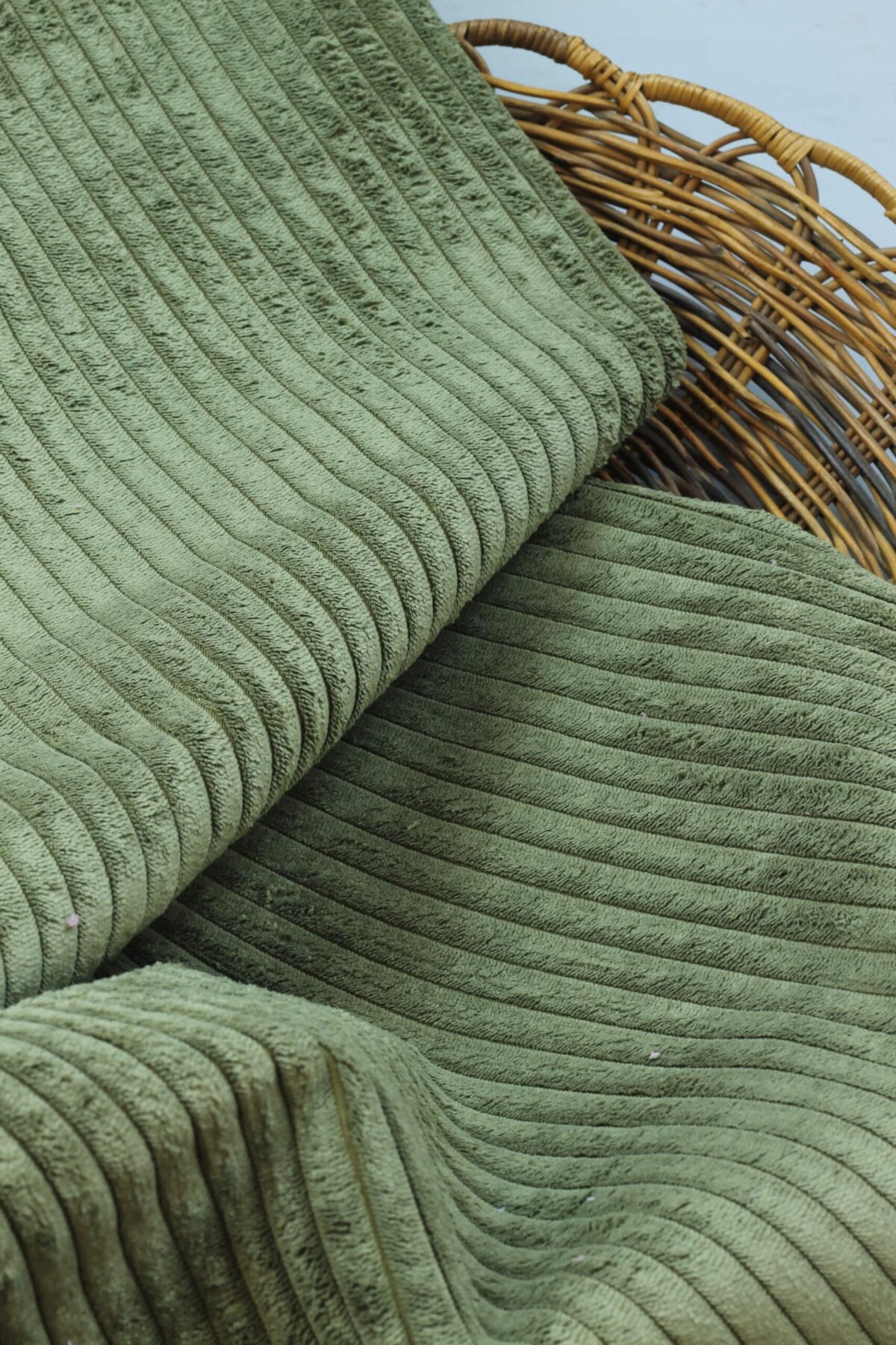 Swafing Cord-Samt Breitcord "Wanja" Khaki