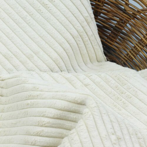 Swafing Cord-Samt Breitcord "Wanja" Ecru ***RESTSTÜCK 40cm***