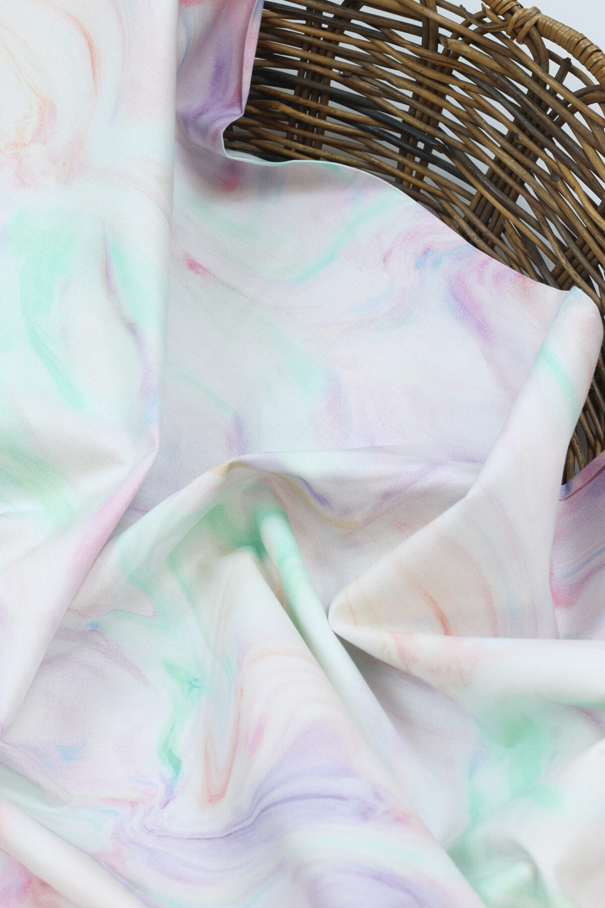 Katia: Poplin "Hummingbirds Tie Dye"