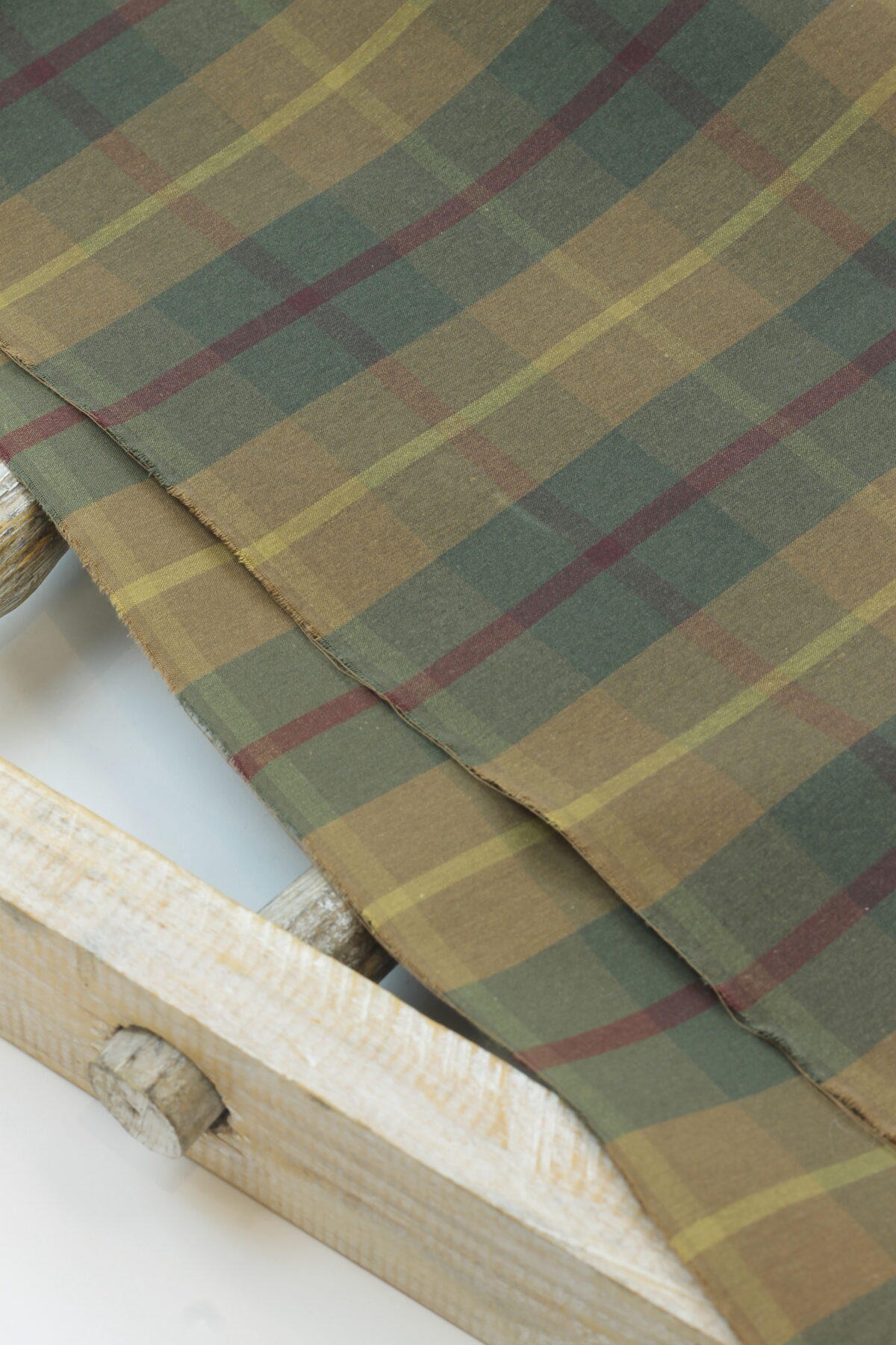 Dry Oilskin: Gewachste Baumwolle Matt "Tartan"