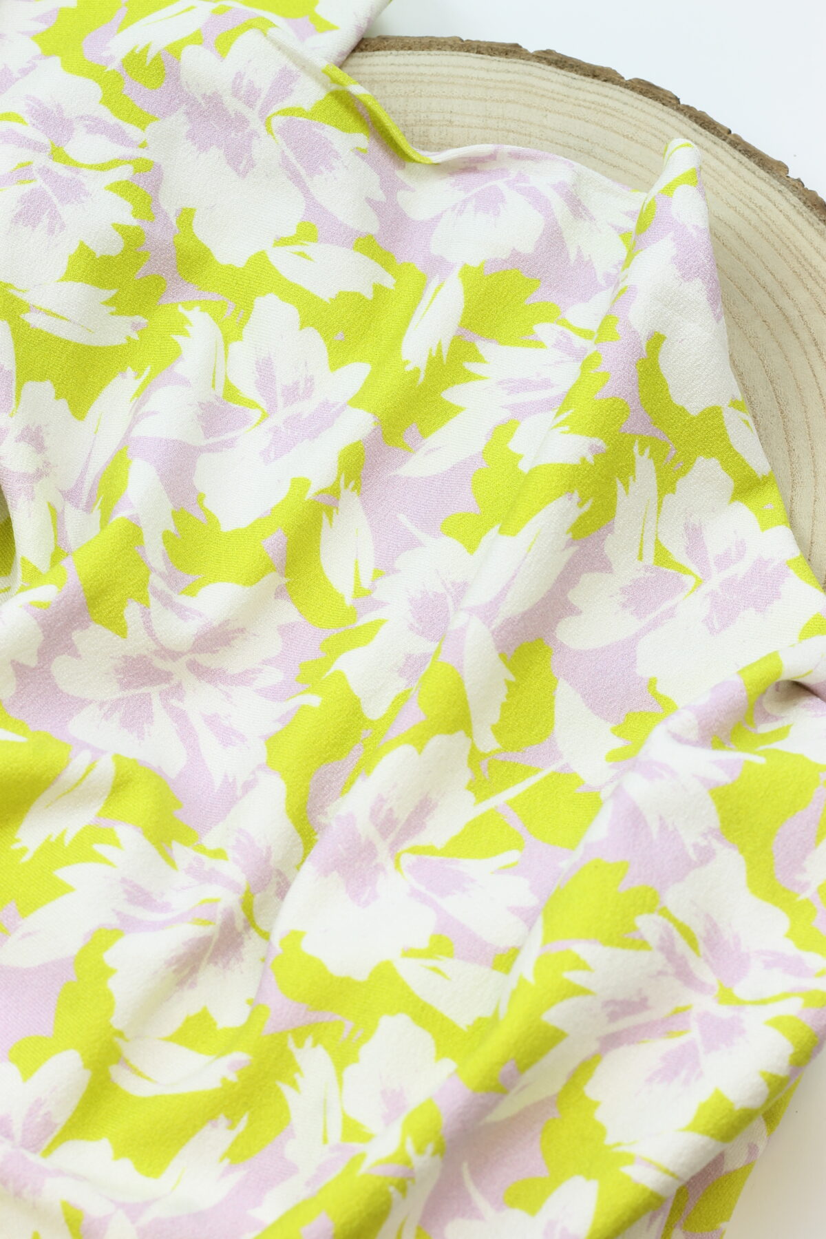 Fräulein Julie: Viskose-Crepe mit Elasthan Blumenmuster Tulip