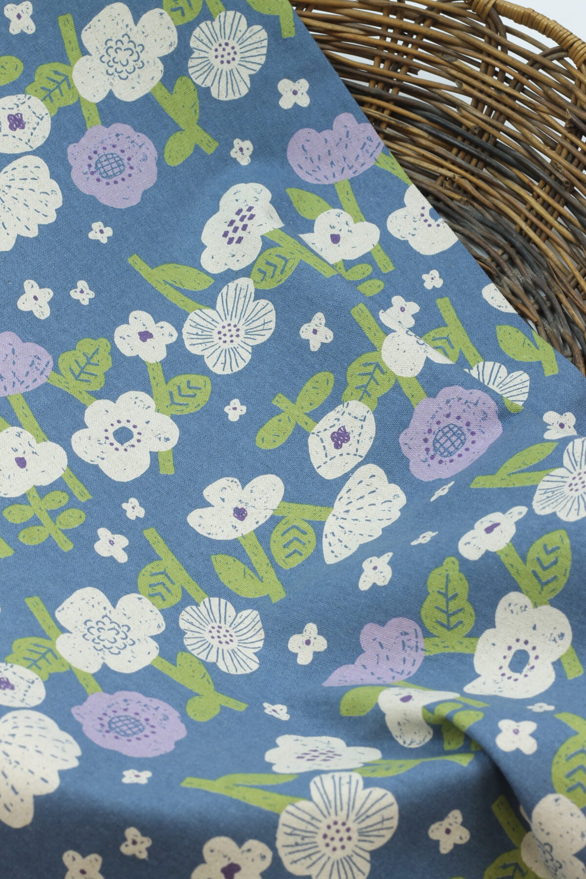 Kokka: Flowers Blue & Lilac