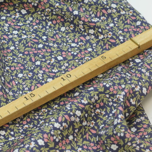 Katia: Ecovero Viskose Twill "Pink Small Flowers"