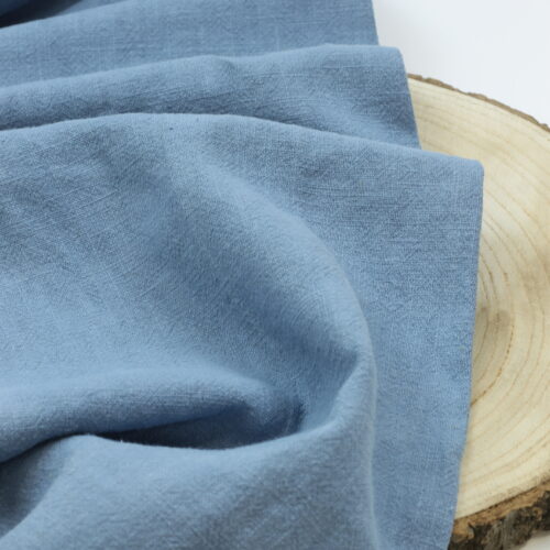 Stonewashed Leinenstoff als Meterware in Hellgrau - weich, vorgewaschen, naturbelassen Detailaufnahme von light jeans blue