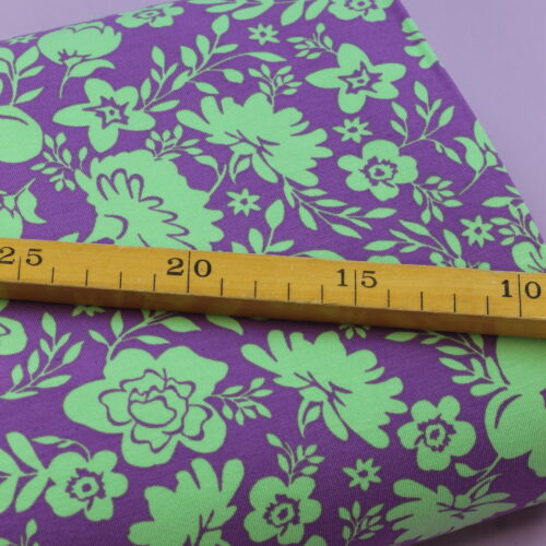 Jersey: "Floral Lilac/Green"