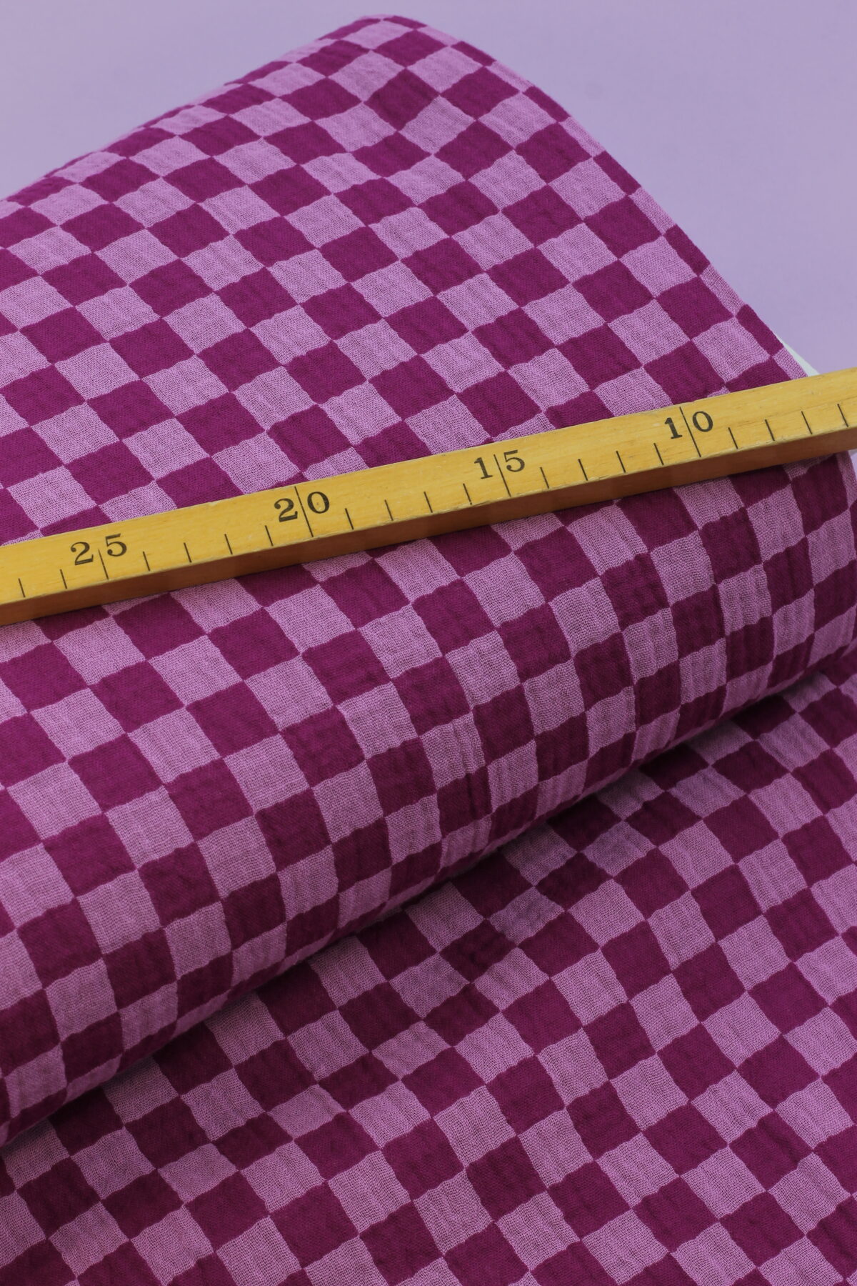 Double Gauze Musselin: Doublesided Check "Himbeere/Brombeere"