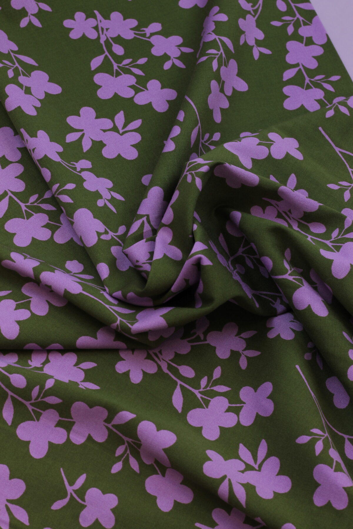 VISKOSE STRETCH: Abstract Flowers Green/Lilac – Bild 2