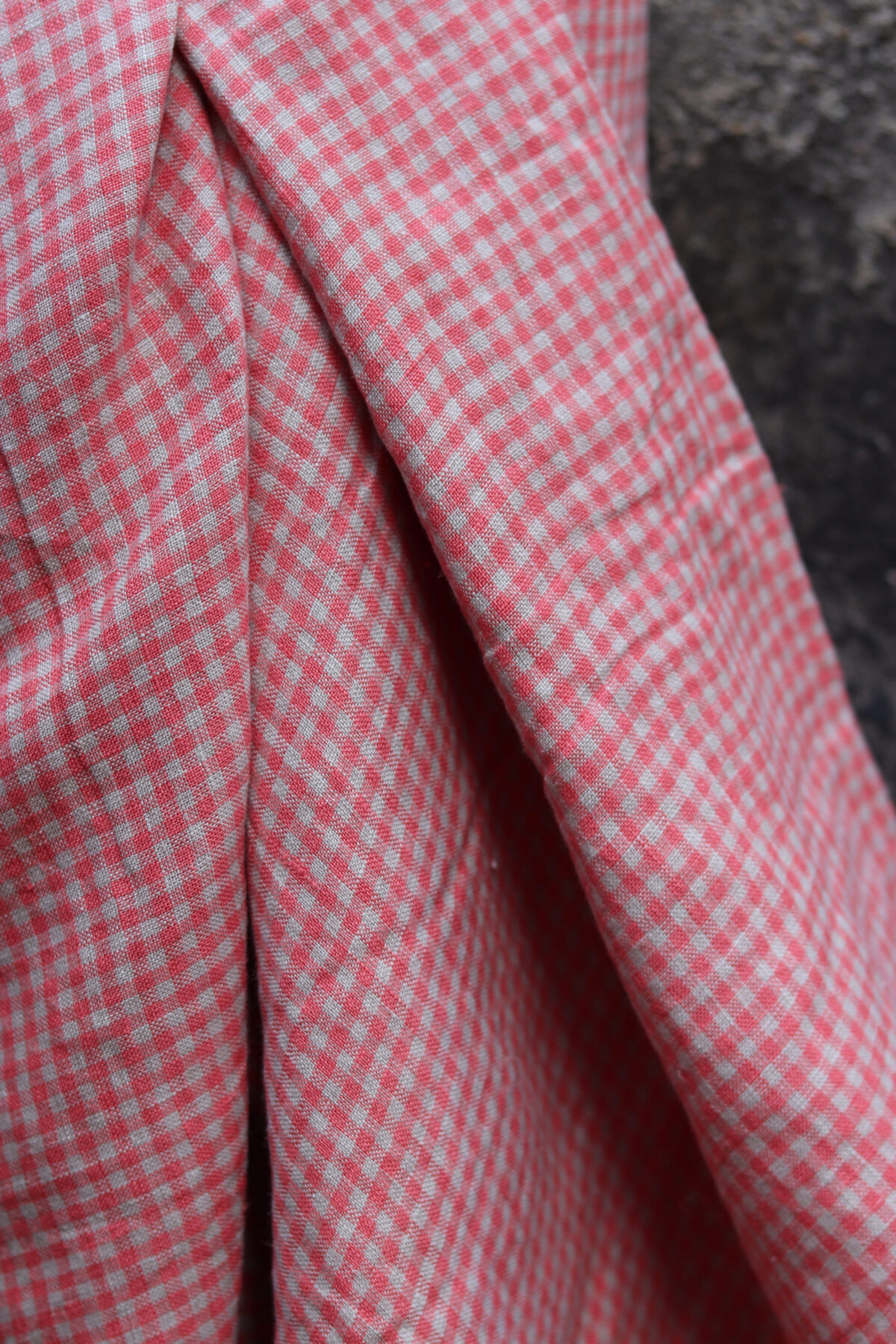 Karierter Leinenstoff in Naturtönen – ideal zum Nähen und Leinenstoff kaufen Elsbeth und ich Stoffe bochum Grid Gingham Vichy koralle