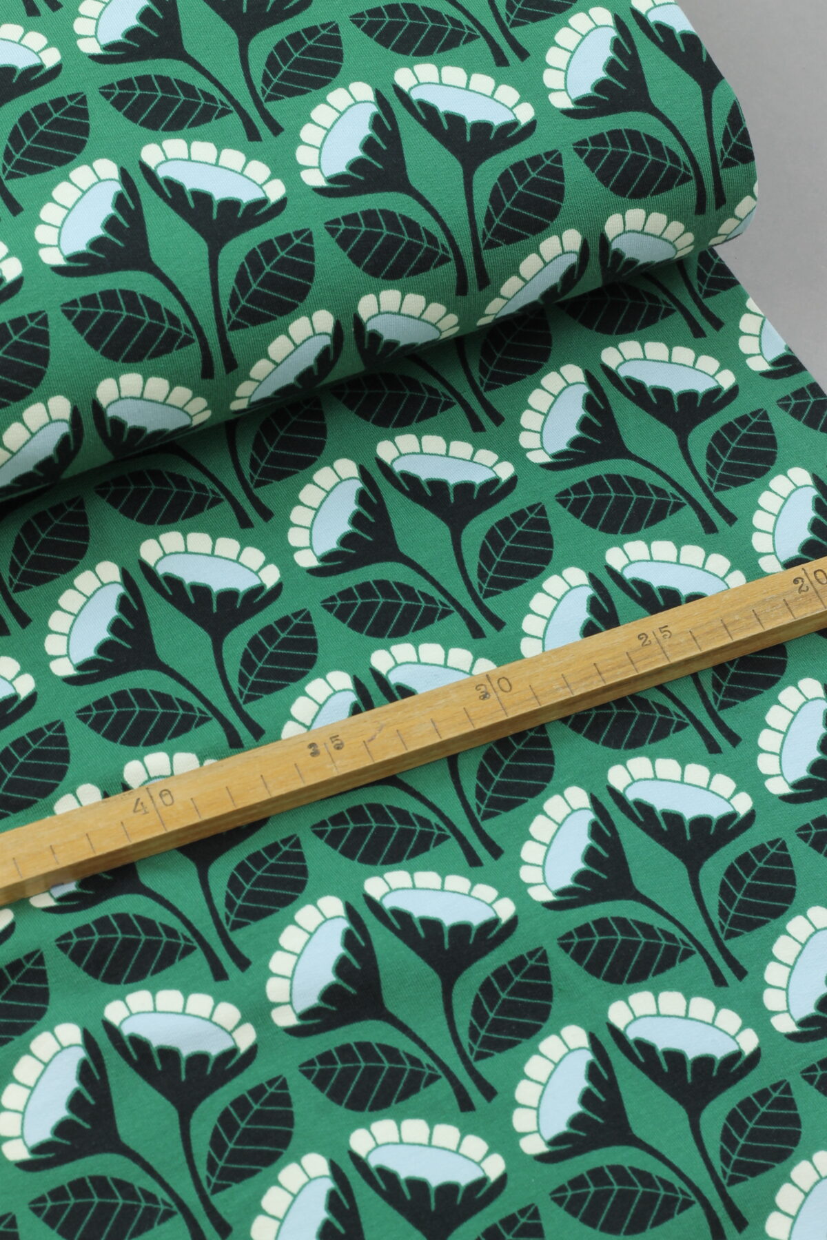 Sweat "Blooming Garden by Loes van Oosten" Sunflower Green Bio-zertifiziert