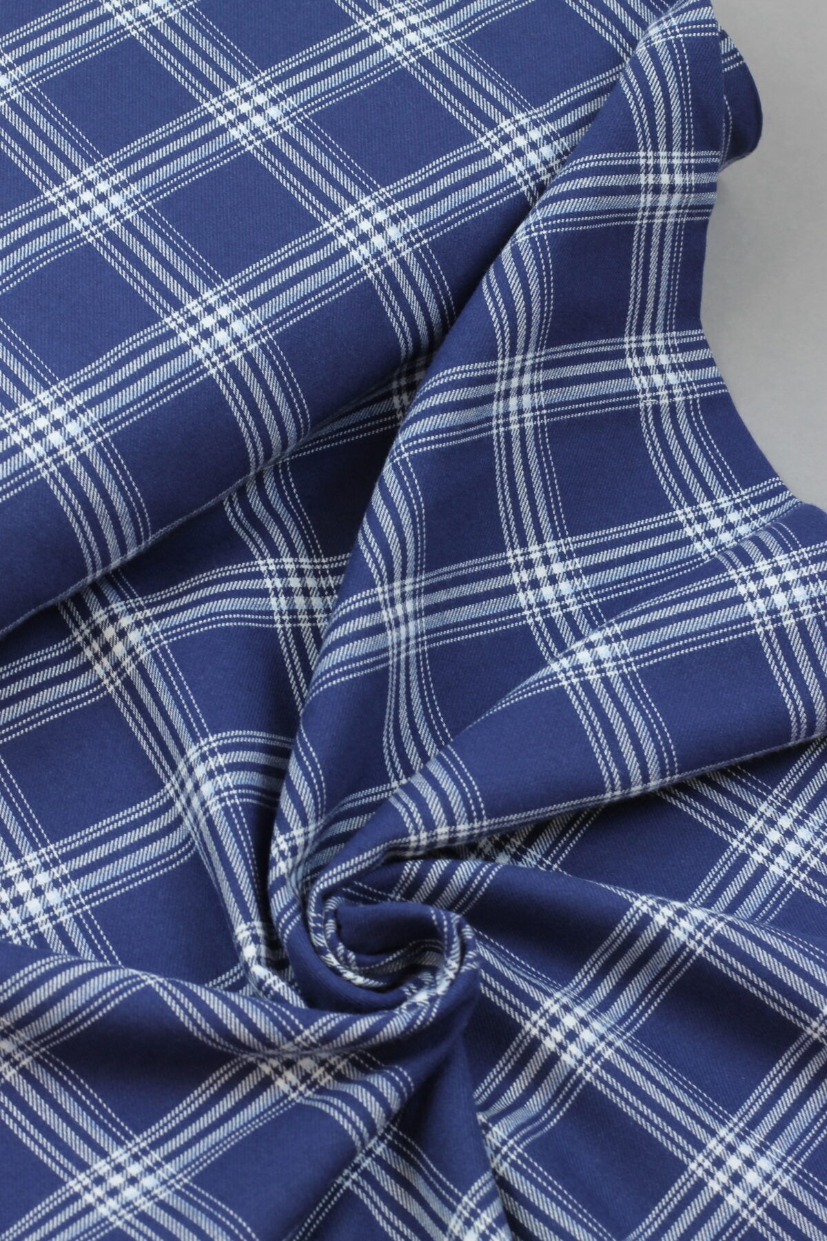 Swafing: Baumwoll Flanell "Yukon" Unregelmäßiges Karo Blau/Weiß ***Reststück 1,10m***