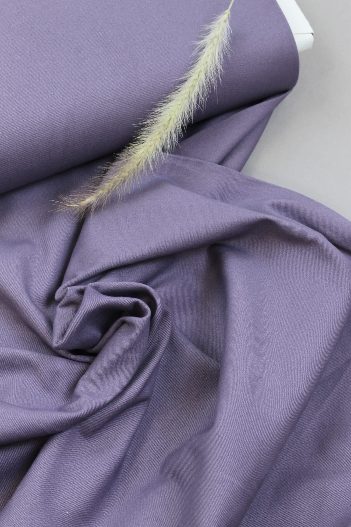 Peach Cotton Stretch: Hosenstoff Dusty Lavender