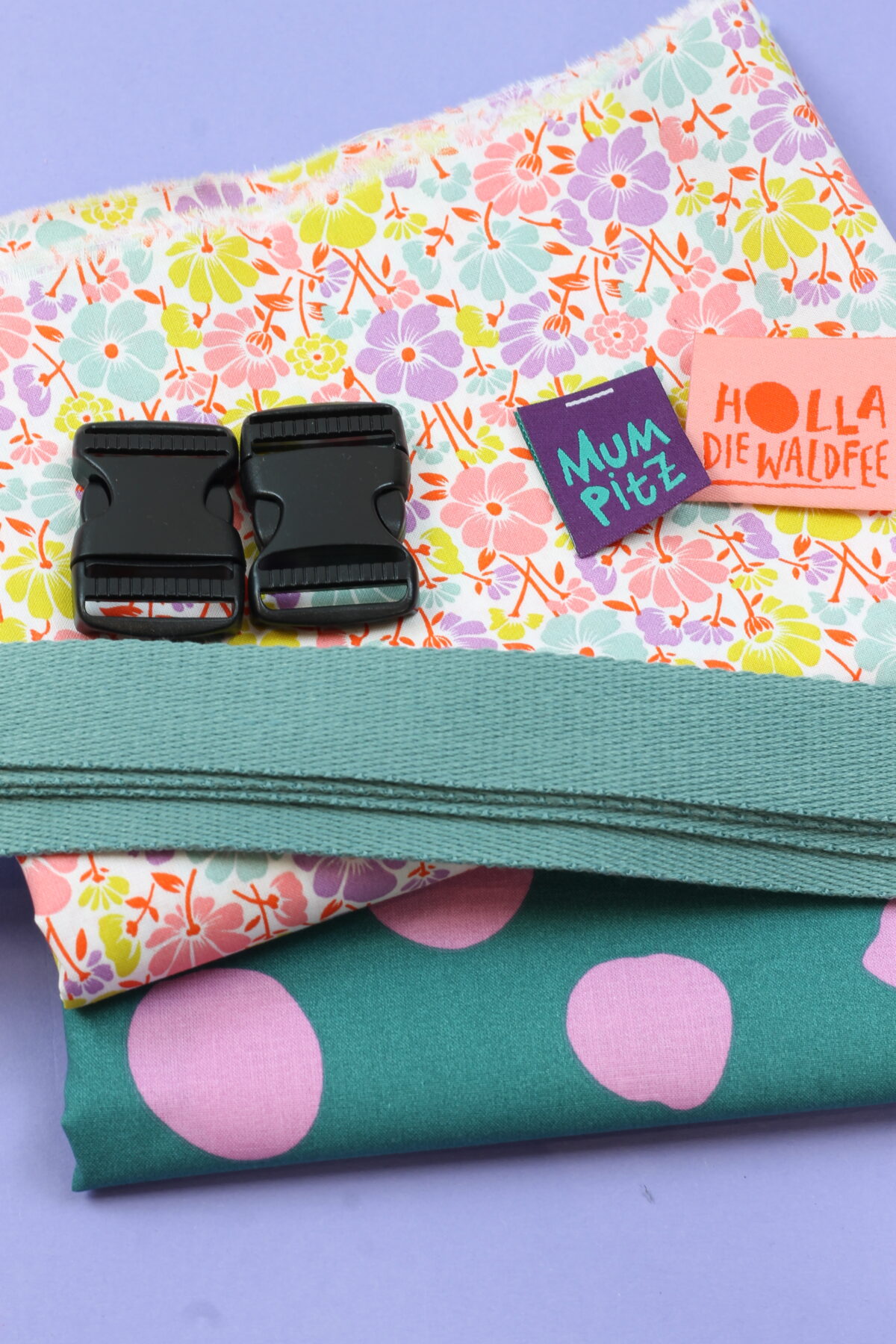 Nähset: 2 x Tasche mit Klickverschluss "Flowers white & Dotties lilac/green"