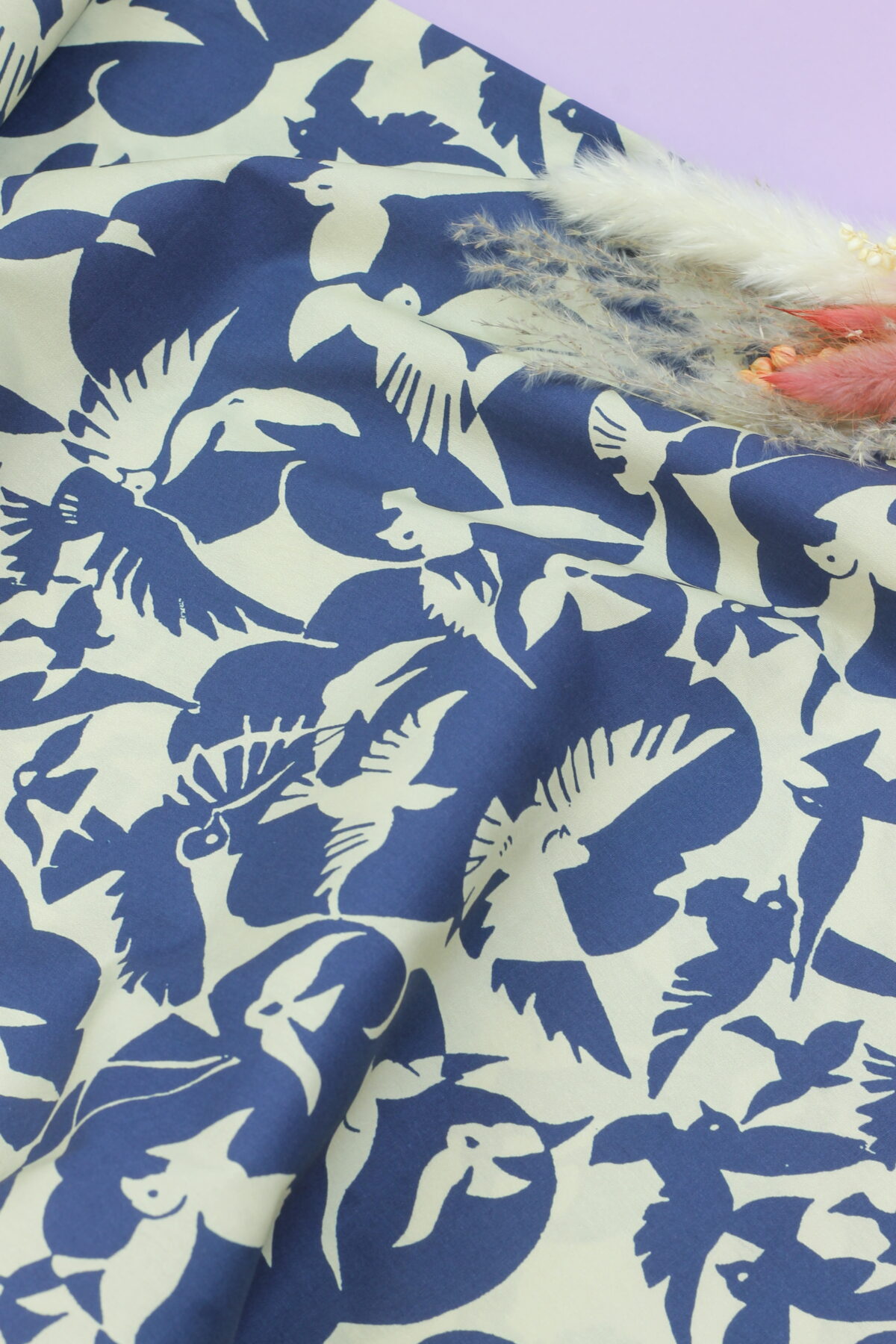 Baumwoll-Poplin "Tauben" Navy ***RESTSTÜCK 140cm***