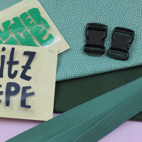 Nähset: 2 x Tasche mit Klickverschluss "Oilskin Forest Green & Dotty Green"