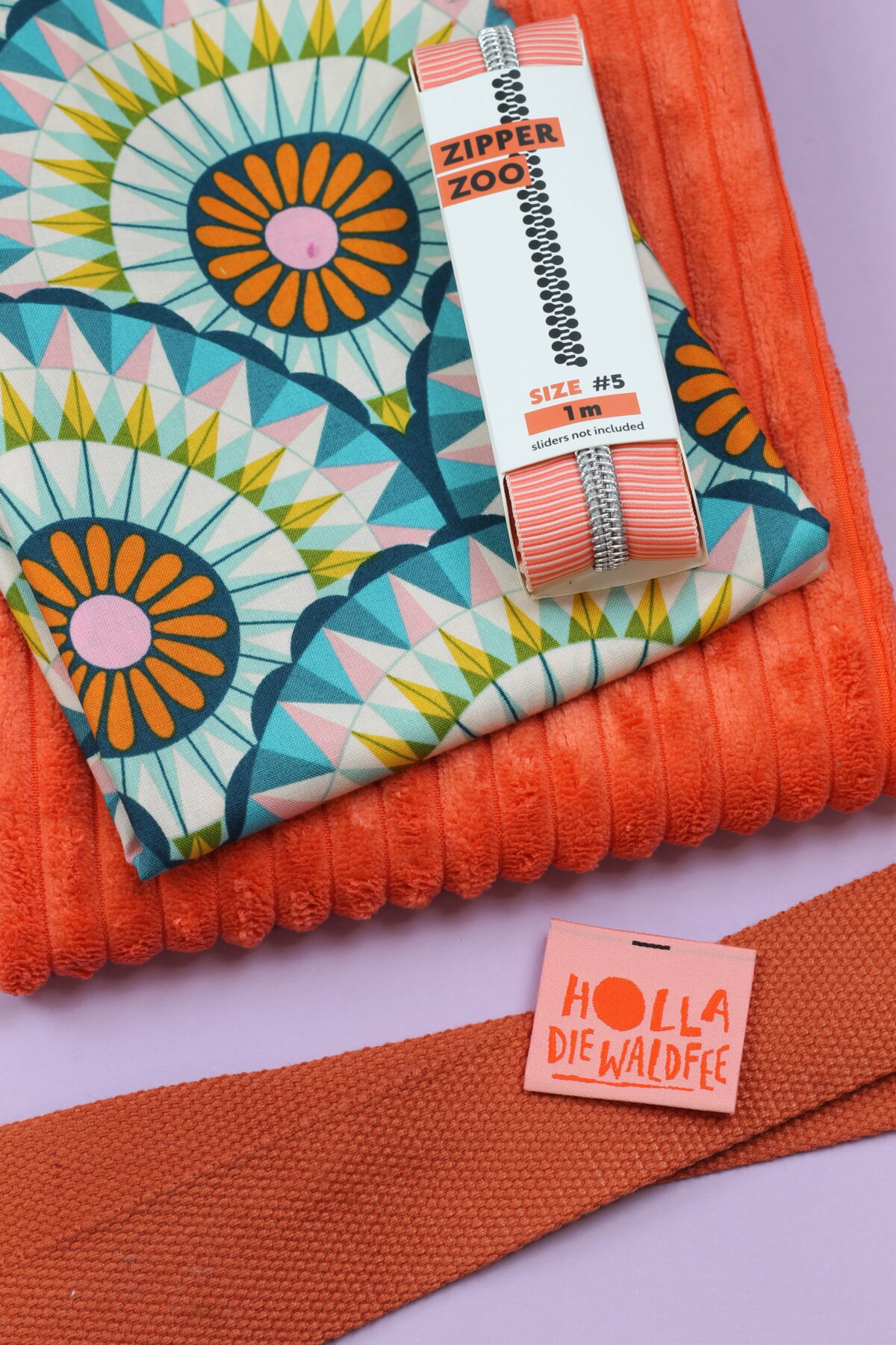 Nähset: Hipbag Inki groß "Breitcord Pumpkin & Carousel Galaxy"
