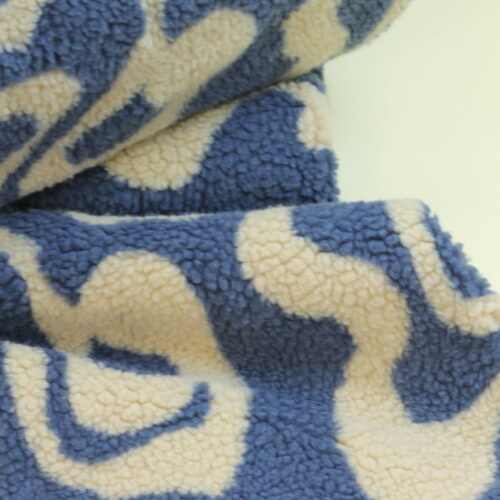 Kuscheliger Teddy Stoff, perfekt für Kleidung & DIY-Projekte „Jeansblau/Ecru“ ***RESTSTÜCK 75cm***