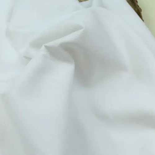 Fließender Baumwoll-/Tencel Stoff Meterware, perfekt für DIY-Kleidung und Sommerkleidung, Stoffe Bochum, Elsbeth & Ich, Stoffgeschäft; uni Ecru