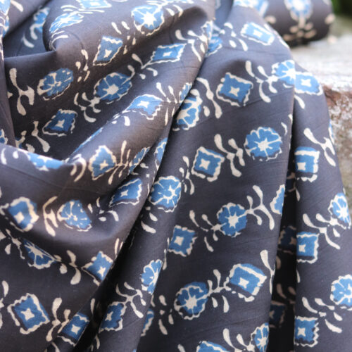 Leichter Indian Blockprint Stoff Voile 100 % Baumwolle handgedrucktem Muster – 145 cm breit, perfekt Bekleidung Blusen Kleider Boho Tücher schal kreative DIY-Projekte Bochum Stoffgeschäft Meter Black schwarz