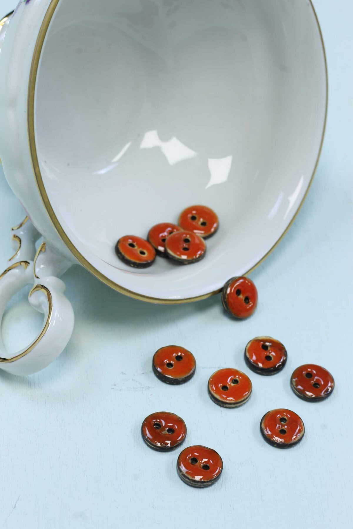 Emaillierter Kokosknopf: 10mm Orange