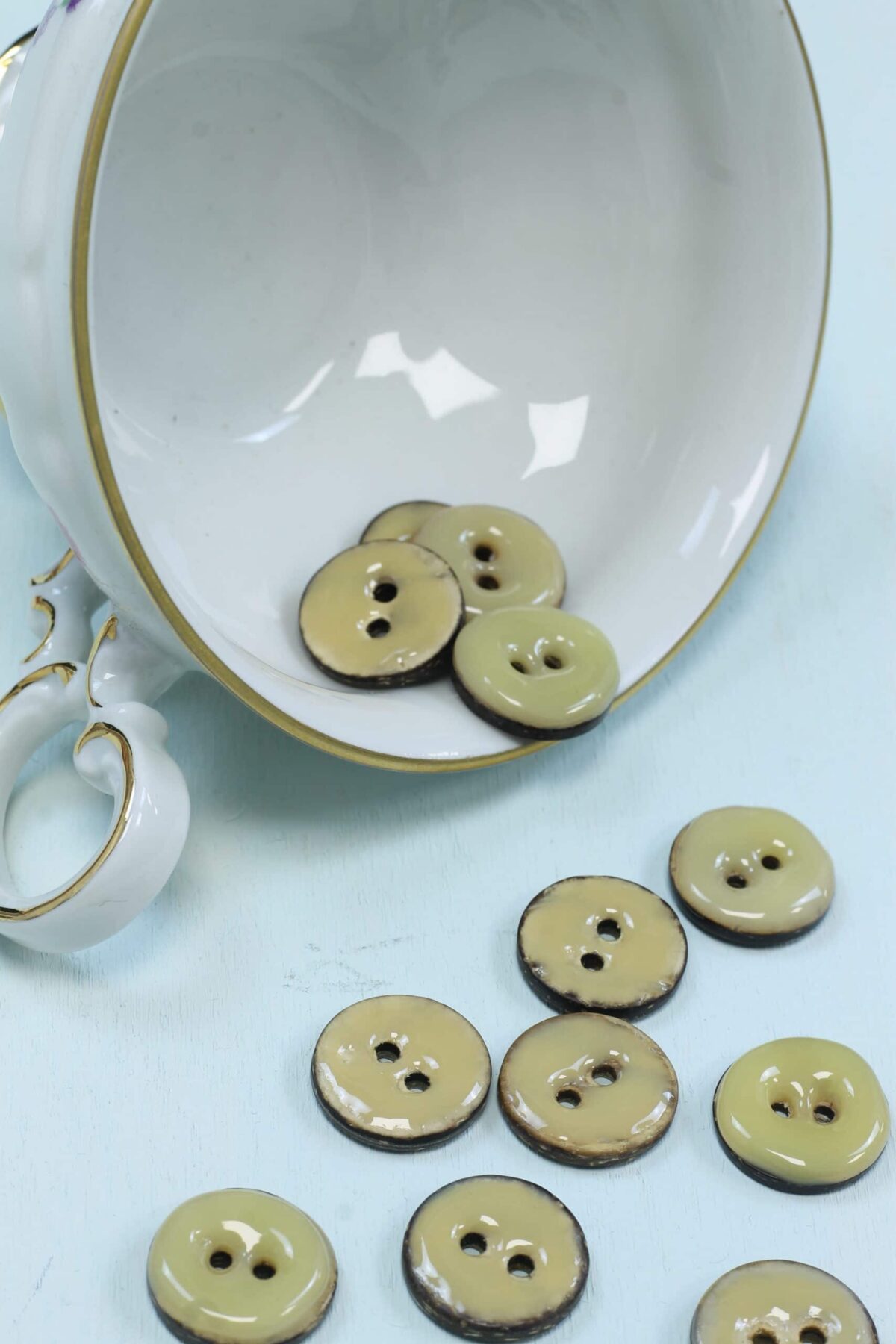 Emaillierter Kokosknopf: 16mm Beige