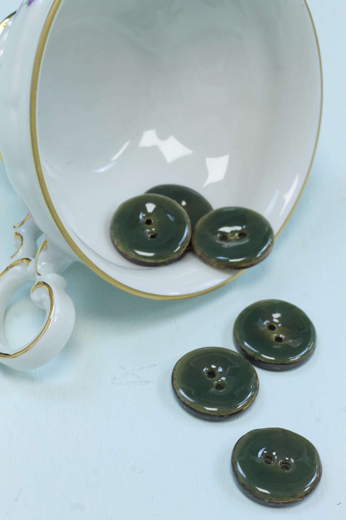 Emaillierter Kokosknopf: 22mm Khaki