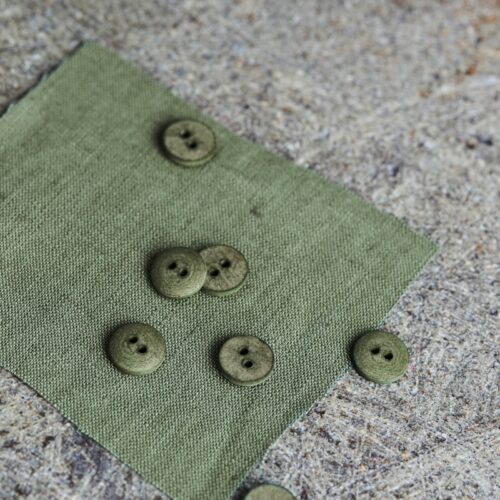 Mind the Maker: Curb Cotton Button Olive Green 11 mm