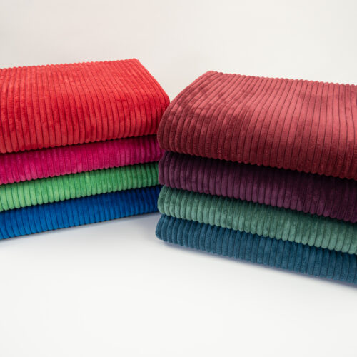 Breitcord „Wanja“ – robuster Cordsamtstoff für Taschen & Deko