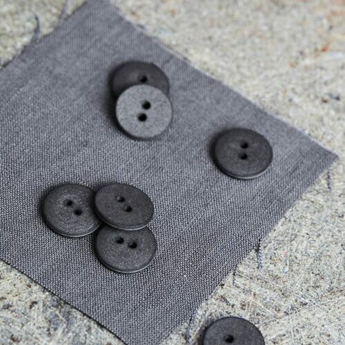 Mind the Maker: Curb Cotton Button Calm Grey 11 mm
