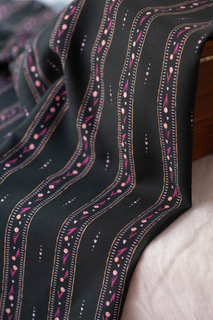 Lise Tailor: Viskose "BLOOM EVERY DAY STRIPES"