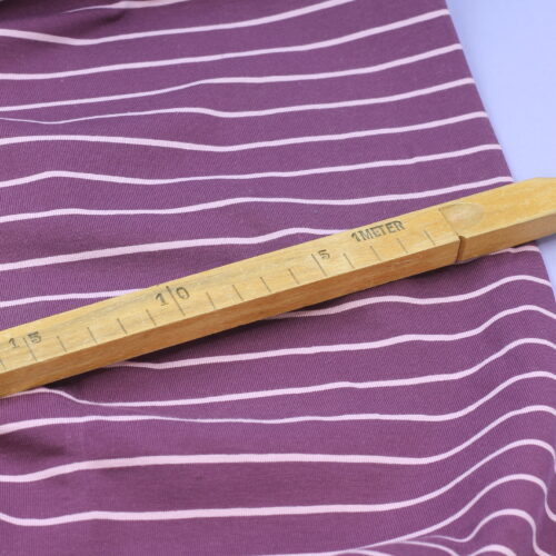 Jersey Swafing Isa mit unregelmäßigen Streifen beere