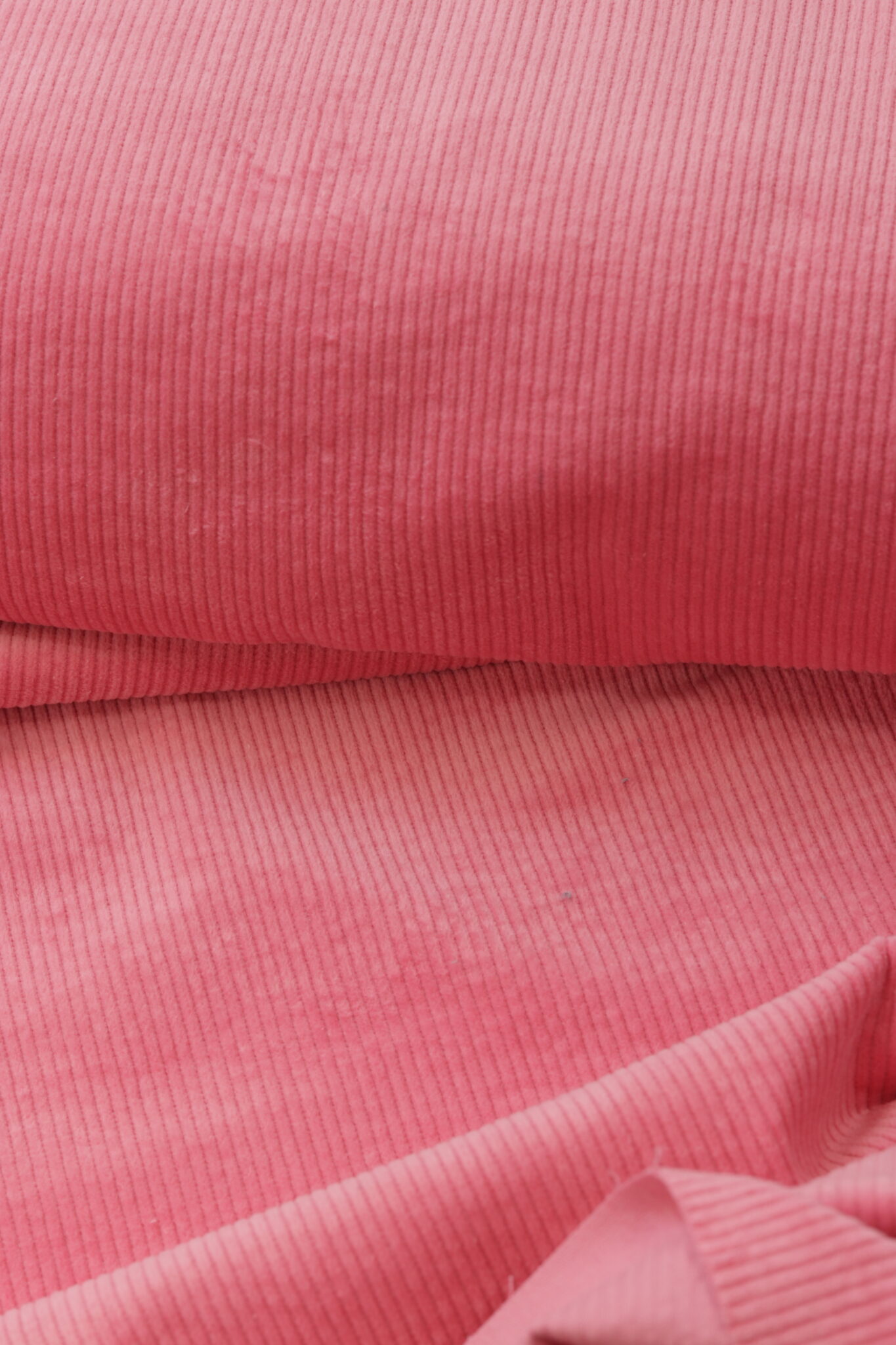 breitcord: 8w washed cord strawberry