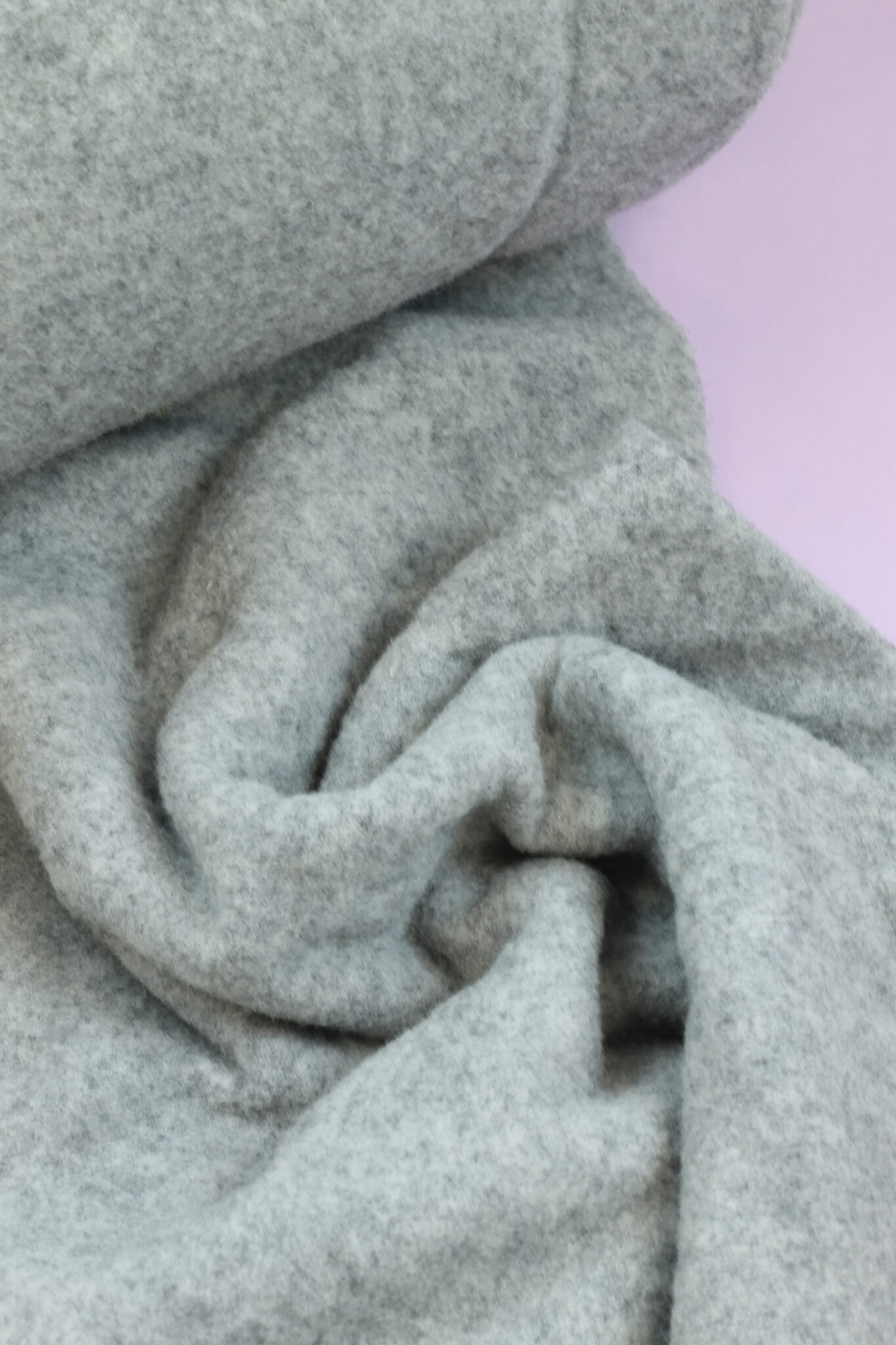 Nahaufnahme vom Swafing Merino-Fleece – weiche Oberfläche und Faserstruktur